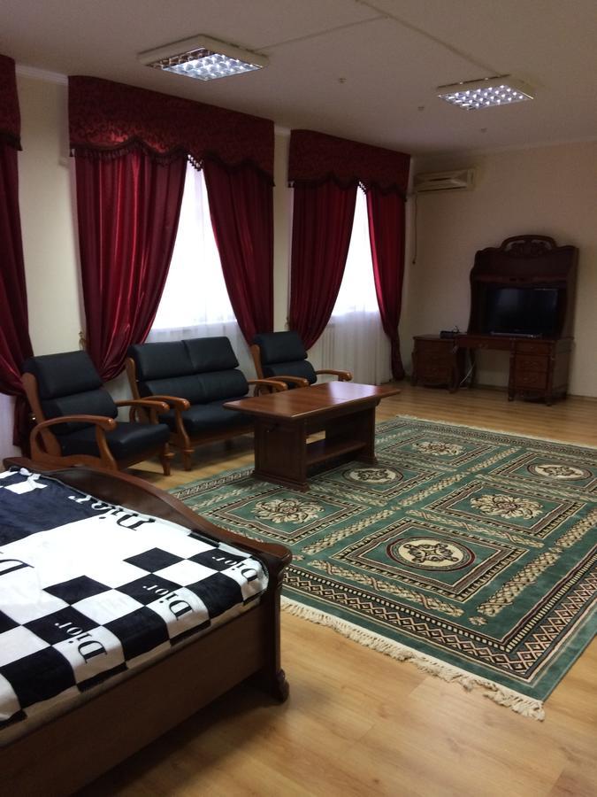 Hotel Sirdaria Kyzylorda Exteriör bild