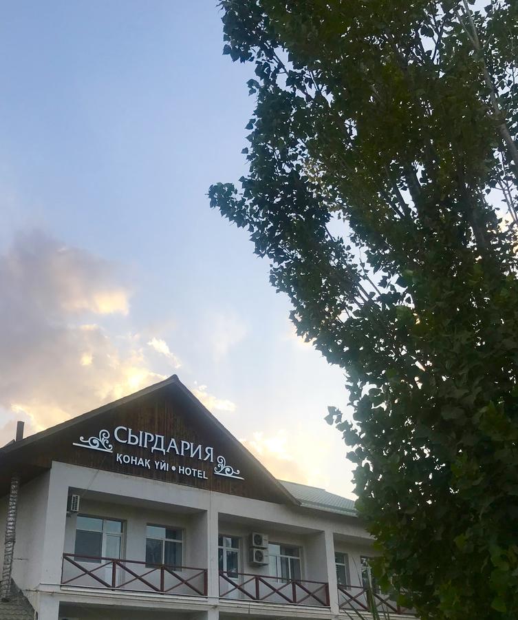 Hotel Sirdaria Kyzylorda Exteriör bild